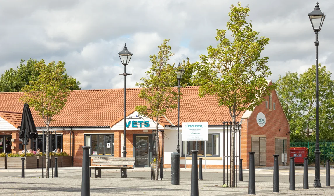 outside view of Park View Vets Witham St Hughs
